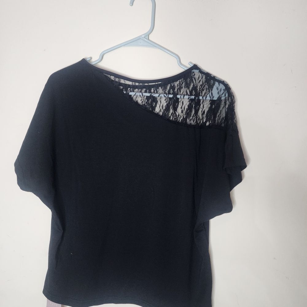 Black Lace-Yoke Short Sleeve Women's Top